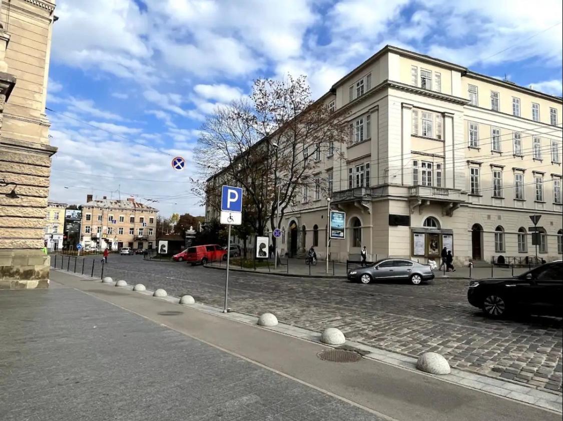 Sweet Near Opera House Lviv