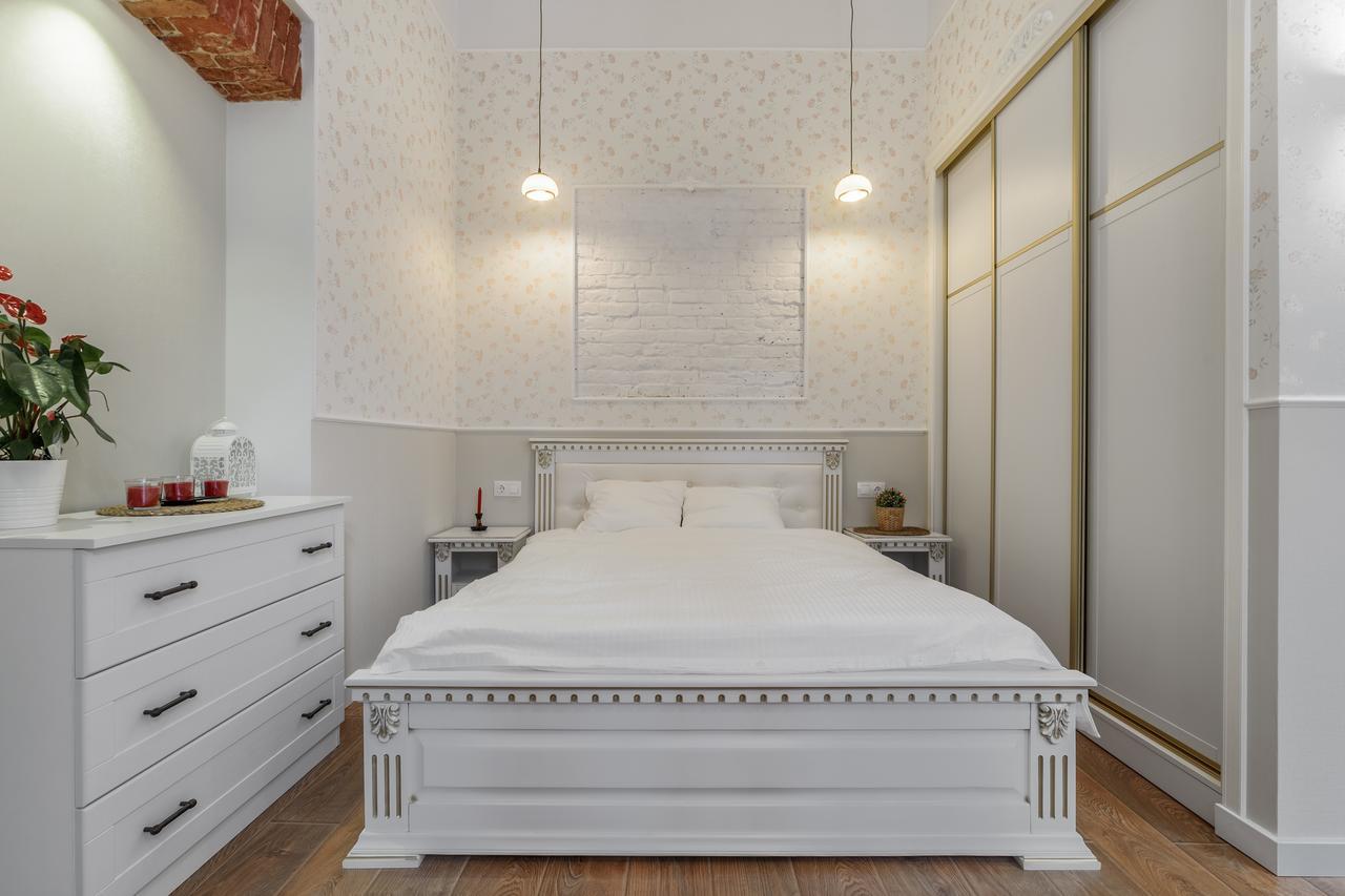 Sweet Near Opera House Apartment *