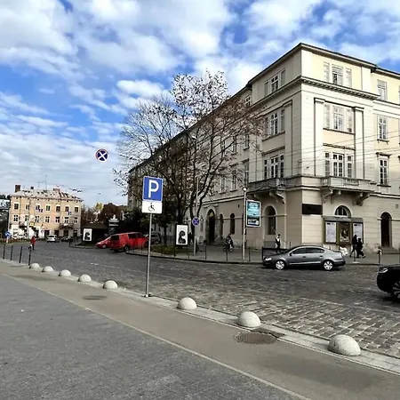 Sweet Home Near Opera House Lviv Exterior photo